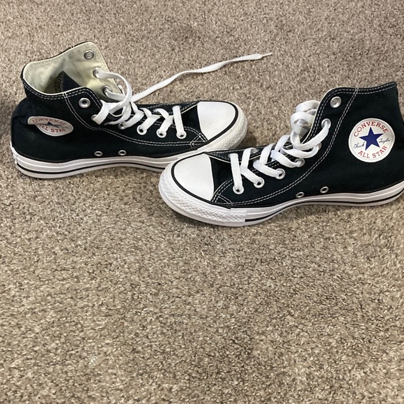 Converse Black and White High-Tops SEE DESCRIPTION PLEASE - Picture 4 of 8